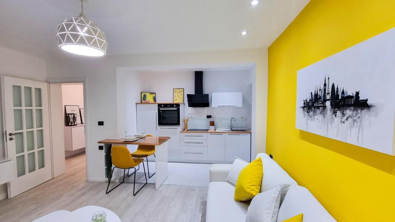 'The Yellow' Condo 培拉特 外观 照片